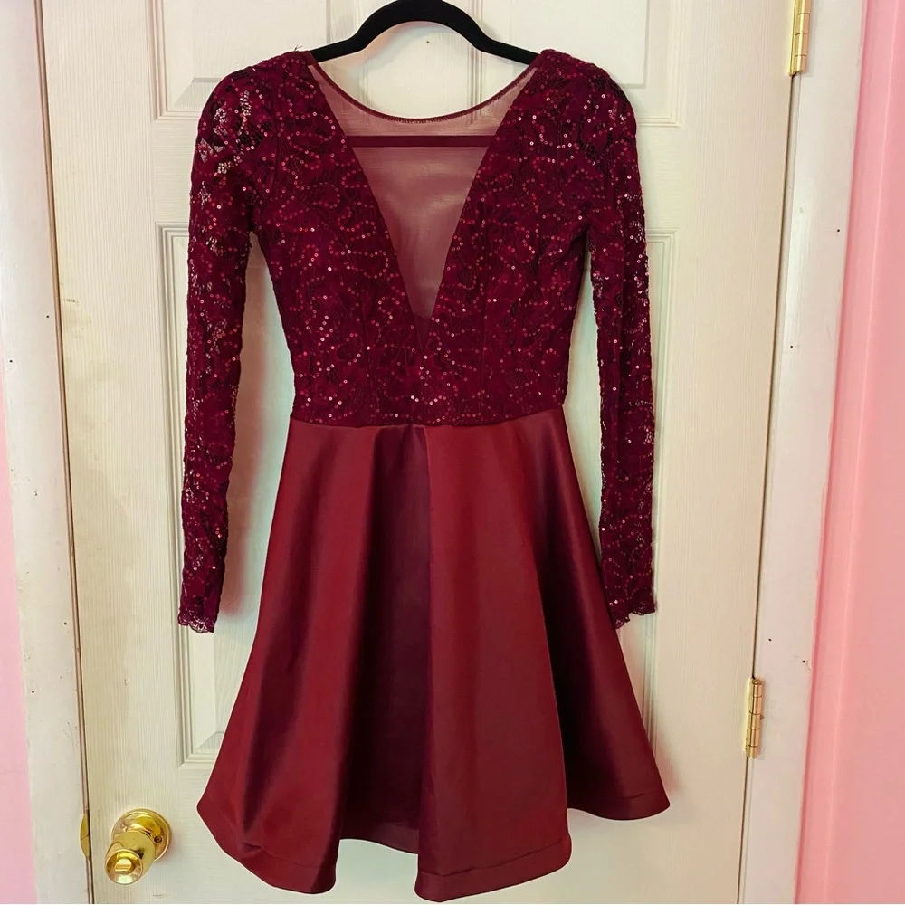 New My Michelle Red Maroon Long Sleeve Dress Lace Sequin 1 XS homecoming  formal